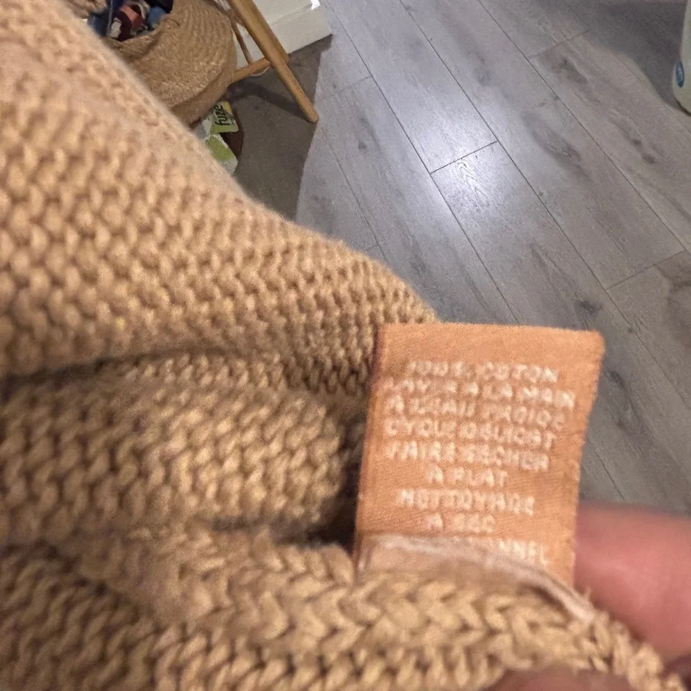 April Cornel Embroidered Tan Open Cardigan Sweater. Size M - Picture 4 of 8